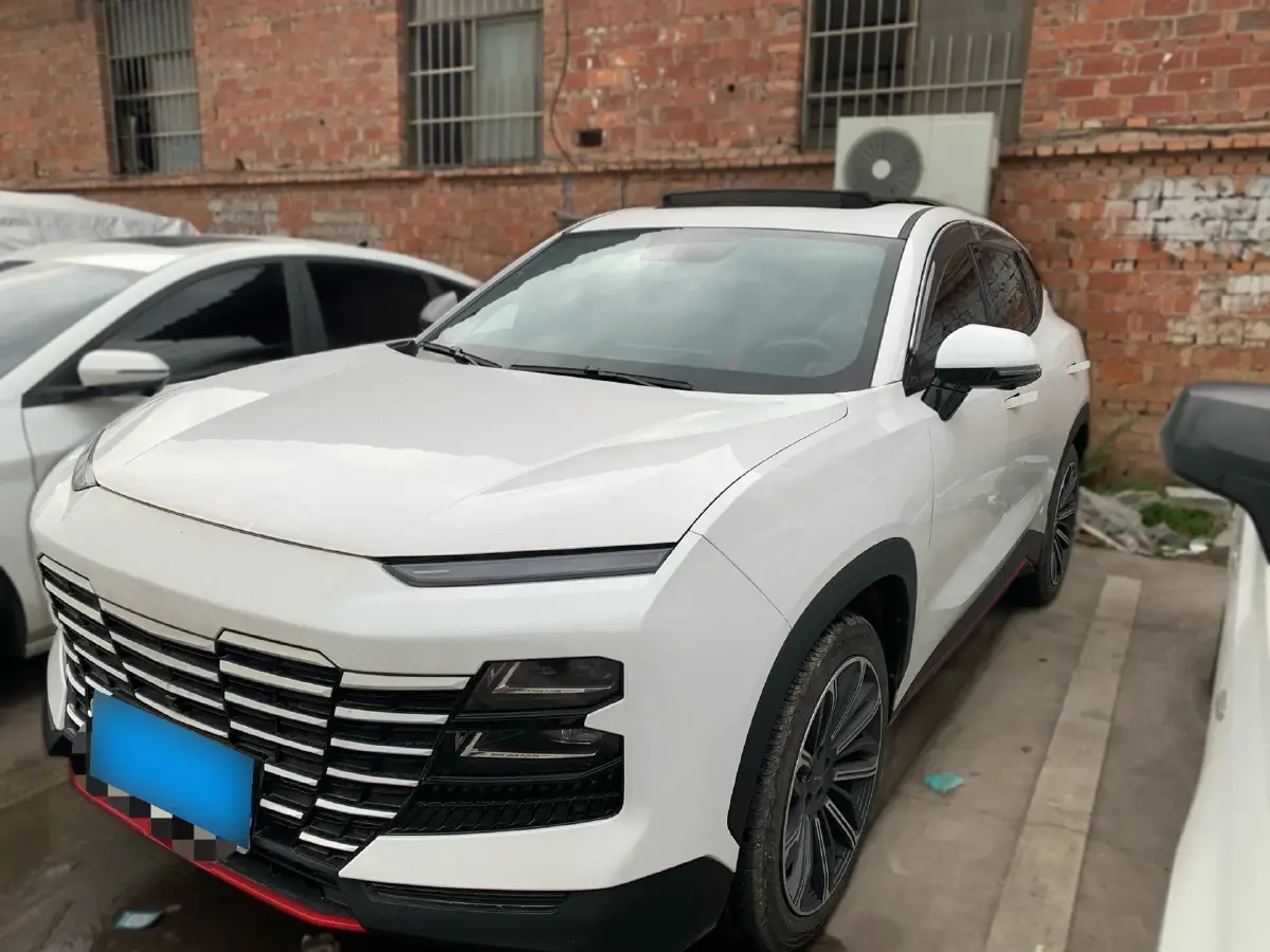 2022 Jetour DASHING 1.6T 197HP L4 7DCT