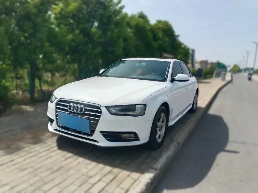 2013 Audi A4L 1.8T 160HP L4 CVT