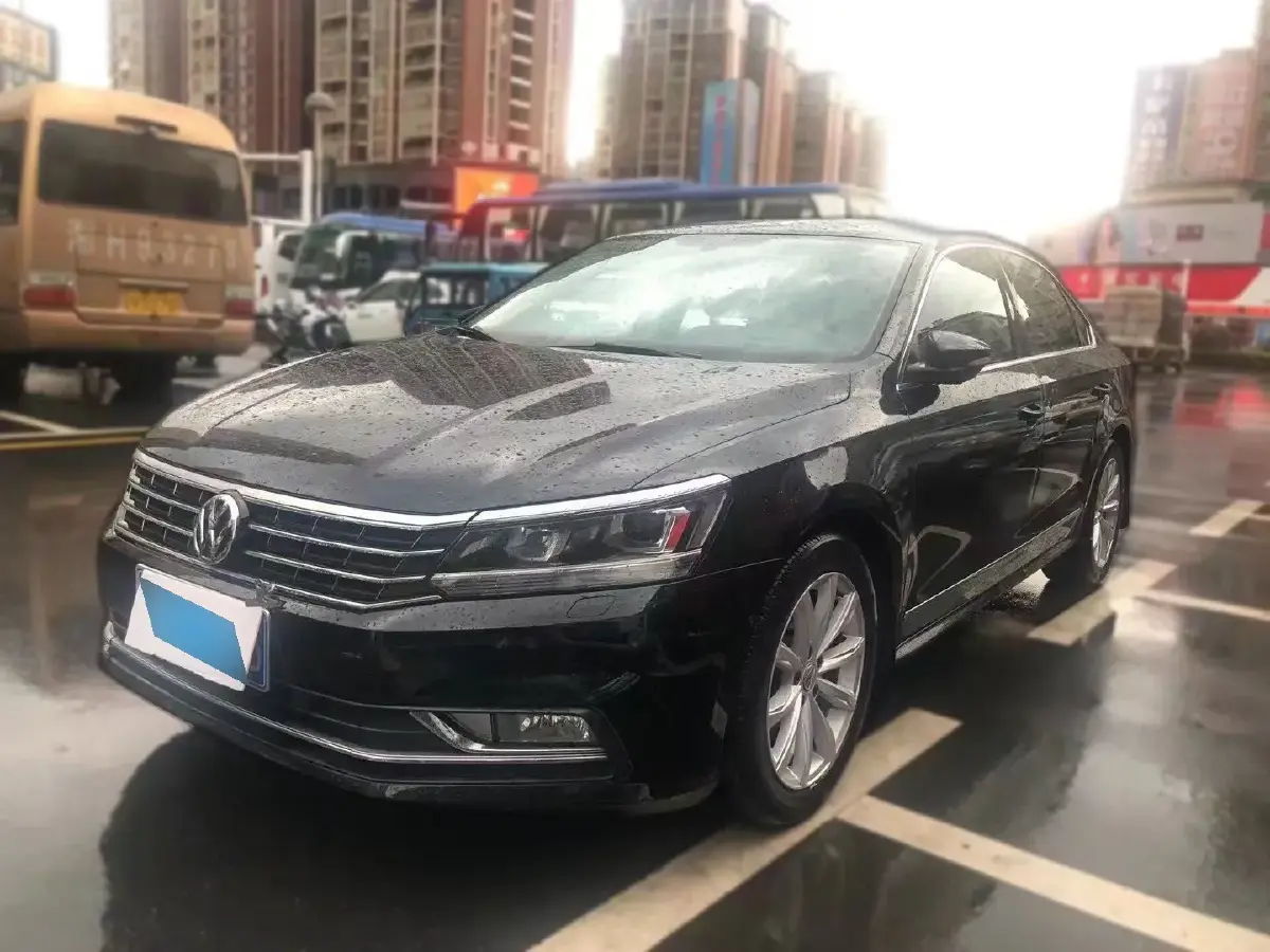 2016 Volkswagen Passat 1.8T 180HP L4 7DCT