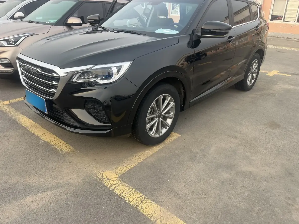 2022 Jetour X70 1.5T 156HP L4 6MT