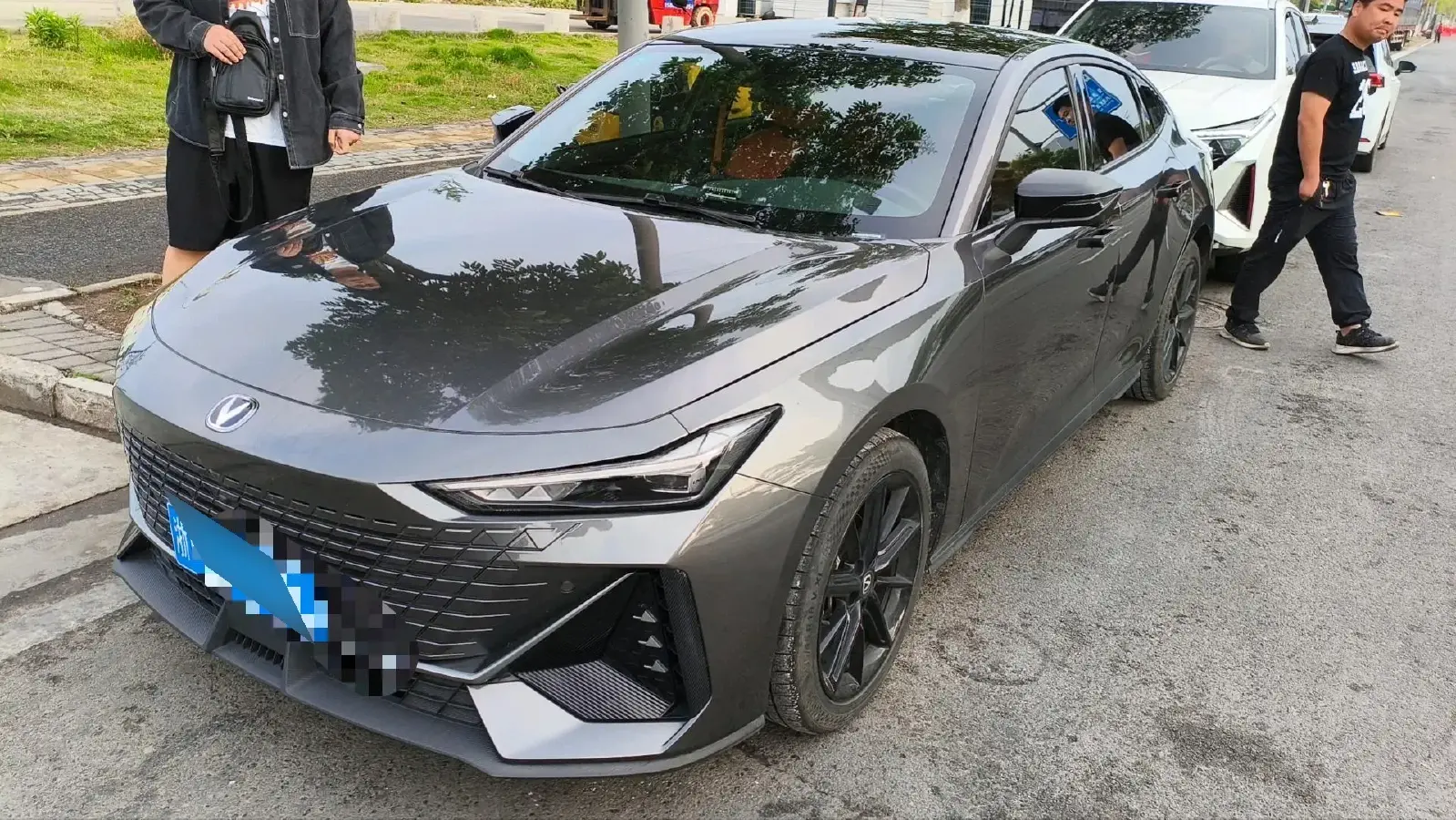 2022 ChangAn UNI-V 1.5T 188HP L4 7DCT