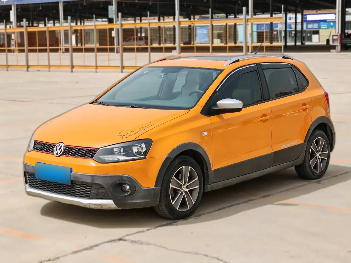 2012 Volkswagen Polo 1.6L 105HP L4 5MT