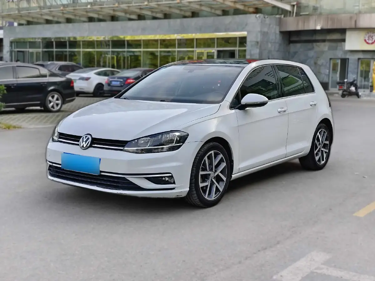 2019 Volkswagen Golf 1.4T 150HP L4 7DCT
