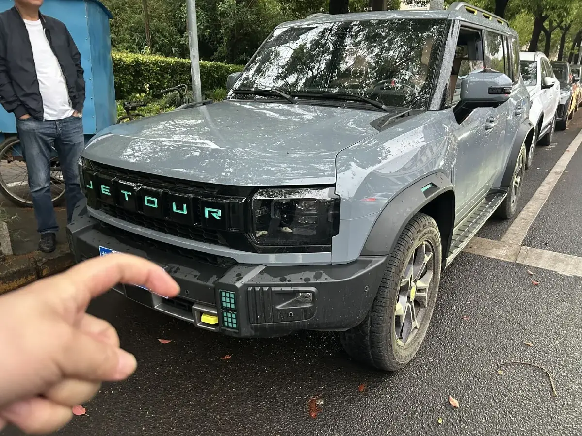 2023 Jetour Traveller 2.0T 254HP L4 7DCT