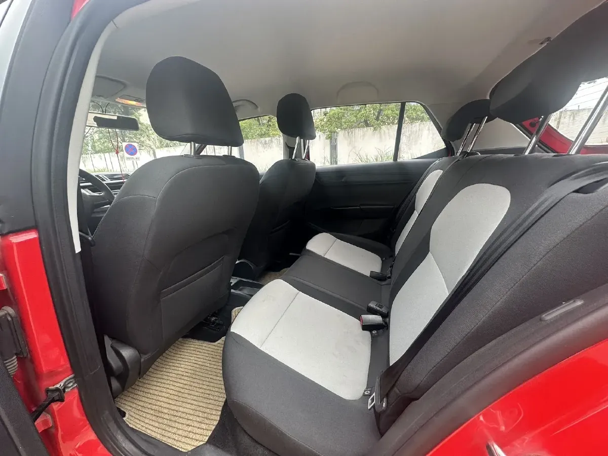 2015 Skoda Fabia 1.4L 90HP L4 6AT,autocango,china used car exporter,china ev exporter,chinese used car exporter,chinese used ev exporter