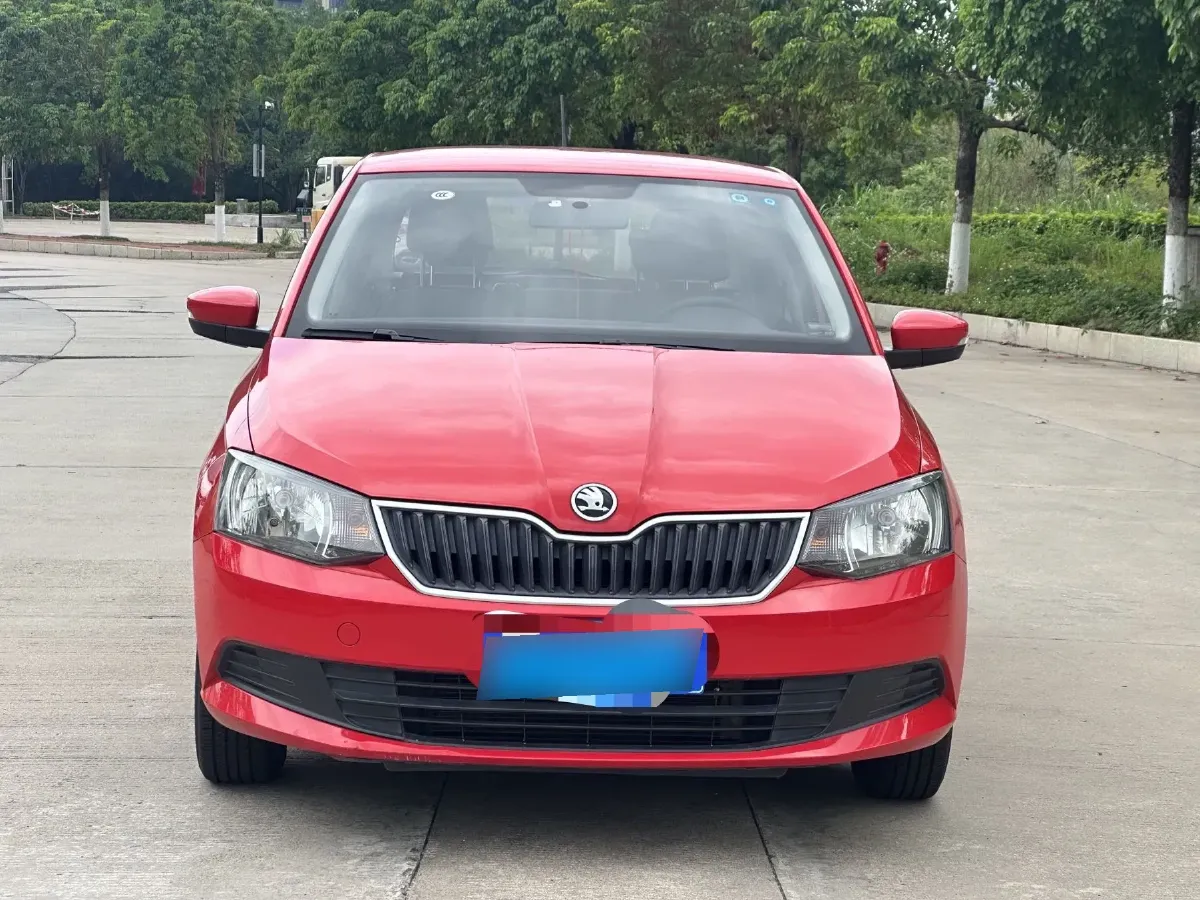 2015 Skoda Fabia 1.4L 90HP L4 6AT,autocango,china used car exporter,china ev exporter,chinese used car exporter,chinese used ev exporter