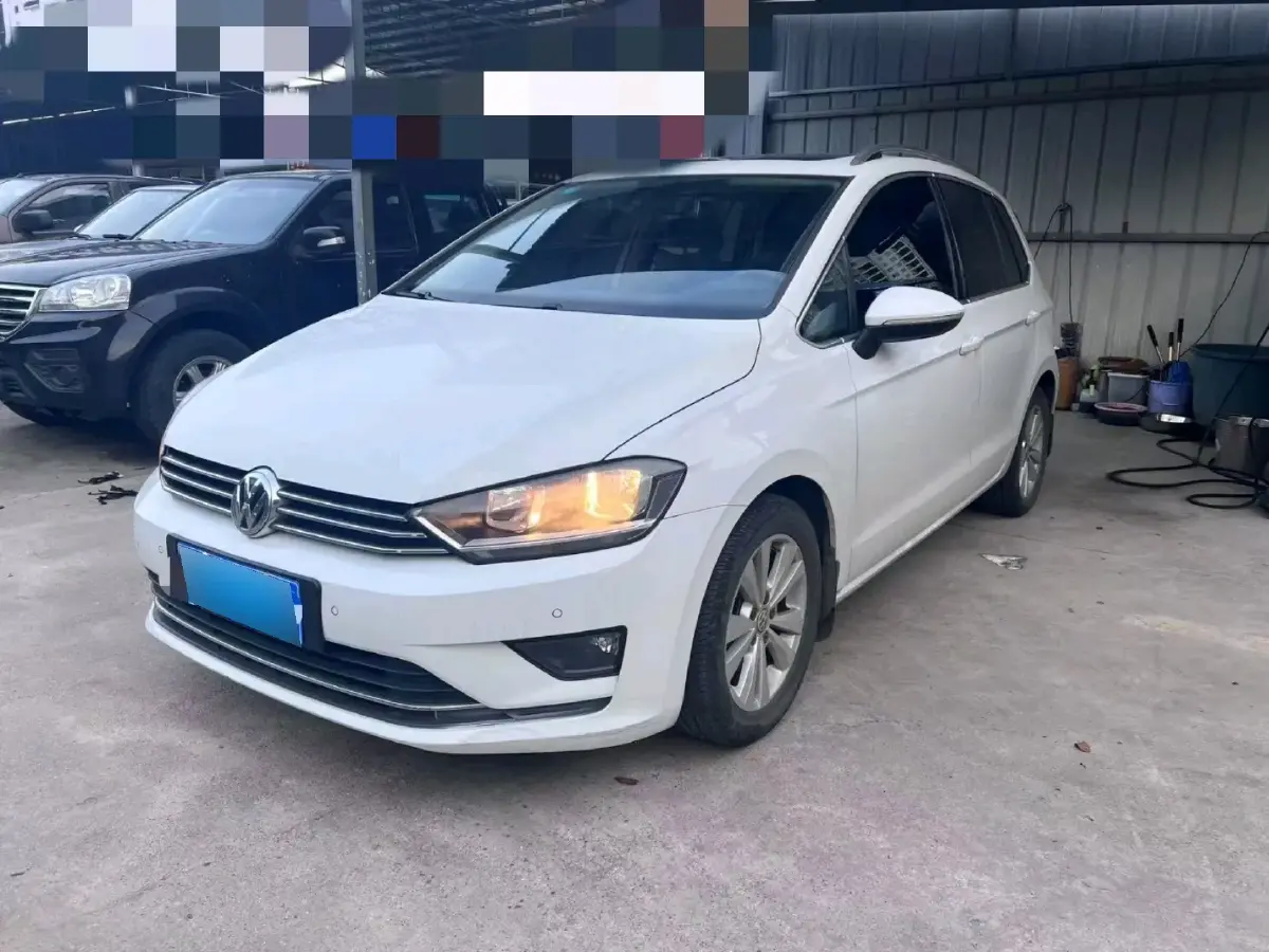 2016 Volkswagen Golf Sportsvan 1.4T 131HP L4 5MT