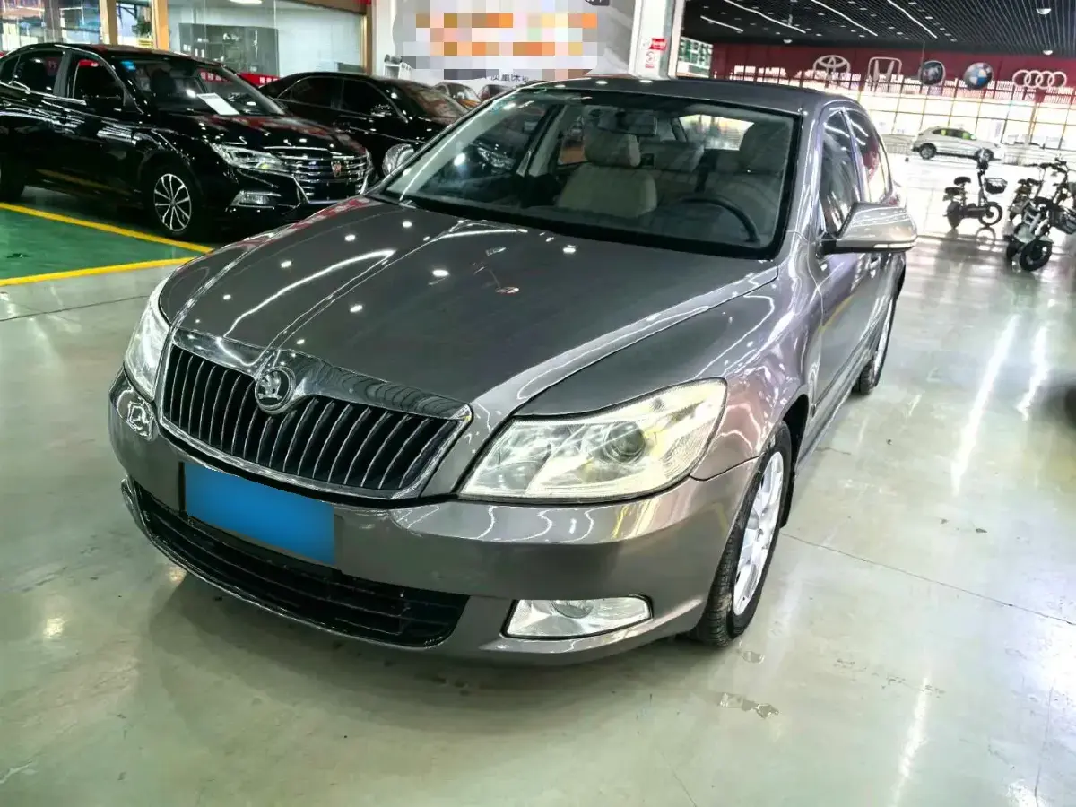 2015 Skoda Octavia 1.6L 105HP L4 6AT