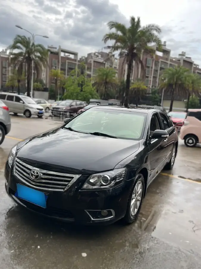 2013 Toyota Camry 2.0L 147HP L4 4AT