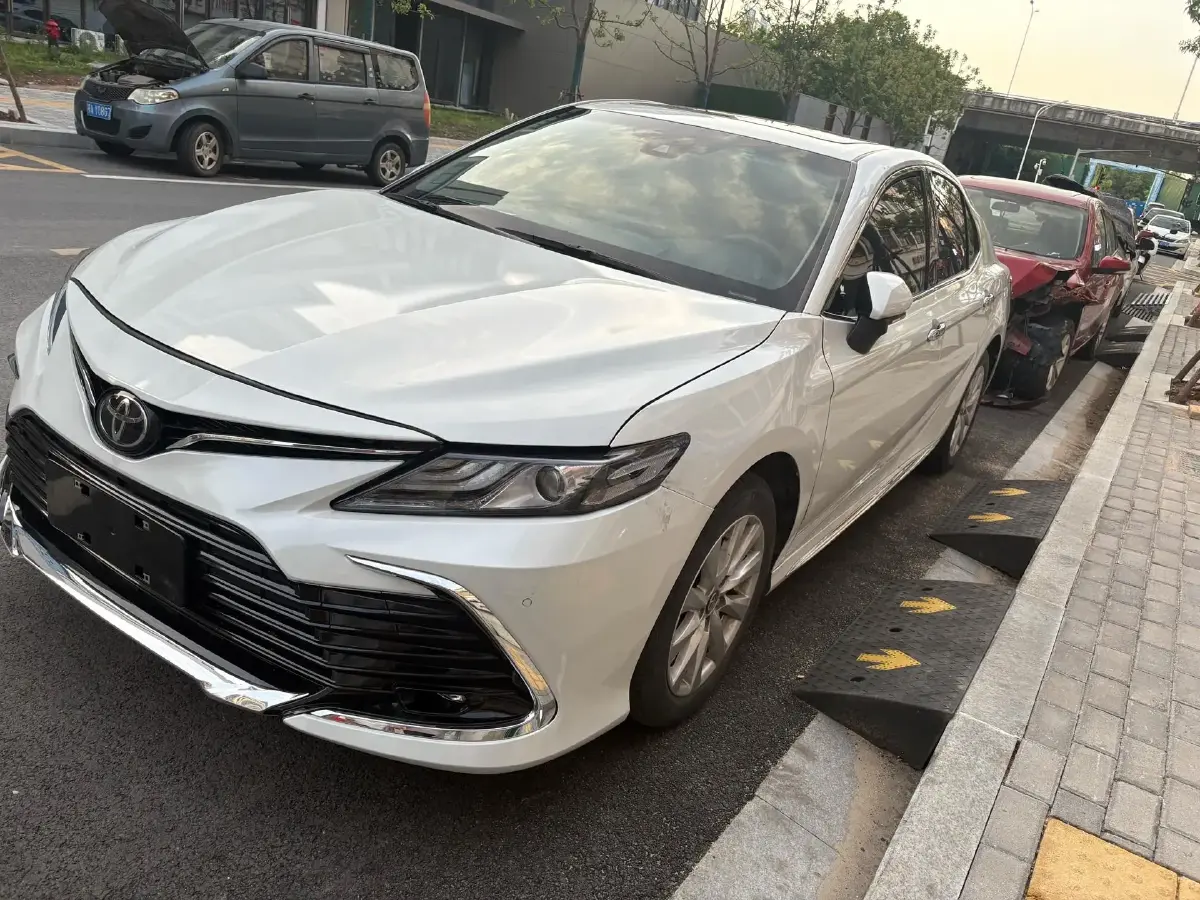 2023 Toyota Camry 2.0L 177HP L4 CVT