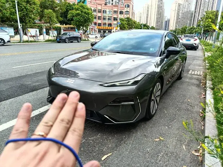 2024 Geely Galaxy E8 BEV 62KWH