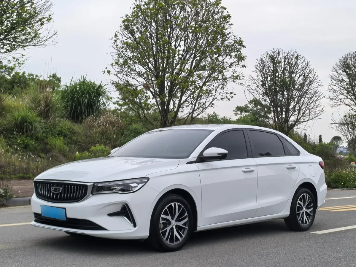 2022 Geely Emgrand 1.5L 114HP L4 CVT