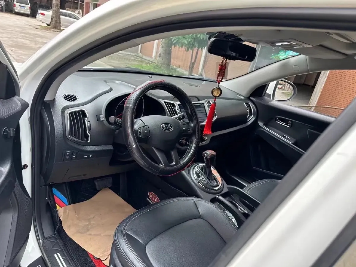 2014 Kia Sportage R 2.0L 165HP L4 6AT,autocango,china used car exporter,china ev exporter,chinese used car exporter,chinese used ev exporter