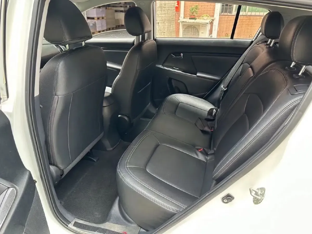 2014 Kia Sportage R 2.0L 165HP L4 6AT,autocango,china used car exporter,china ev exporter,chinese used car exporter,chinese used ev exporter