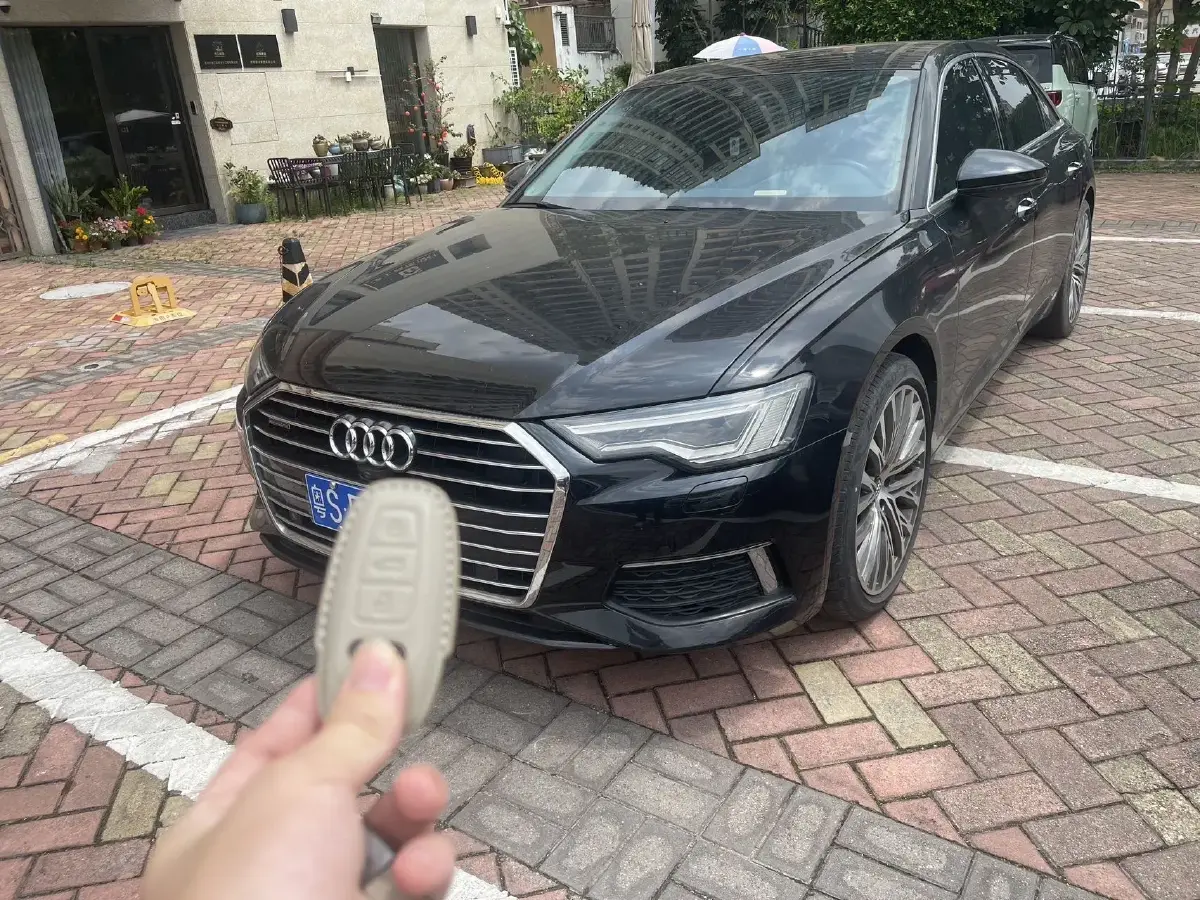 2022 Audi A6L 2.0T 224HP L4 7DCT