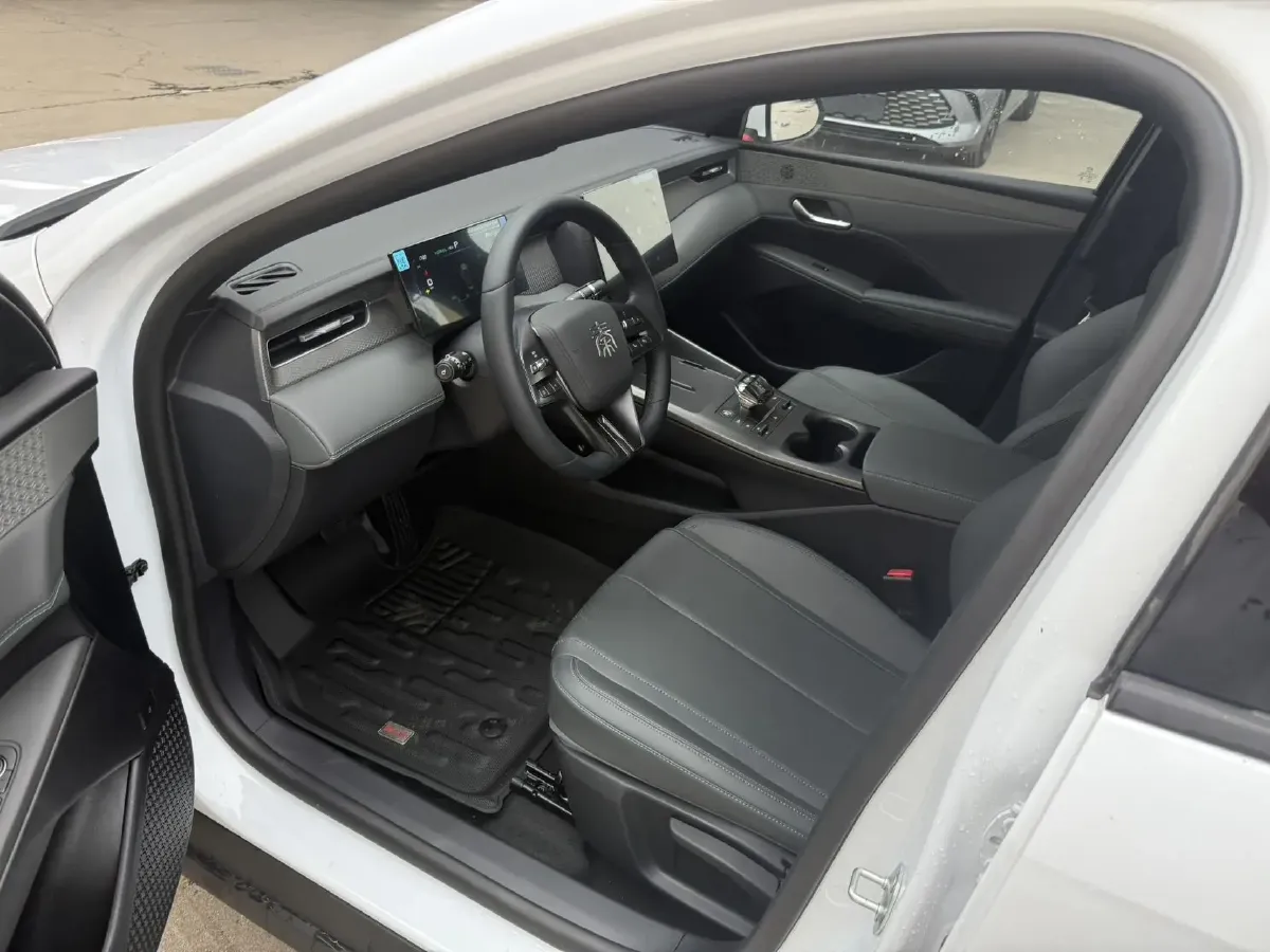 2025 BYD Qin Plus 1.5L 101HP L4 E-CVT PHEV 7.68KWH,autocango,china used car exporter,china ev exporter,chinese used car exporter,chinese used ev exporter