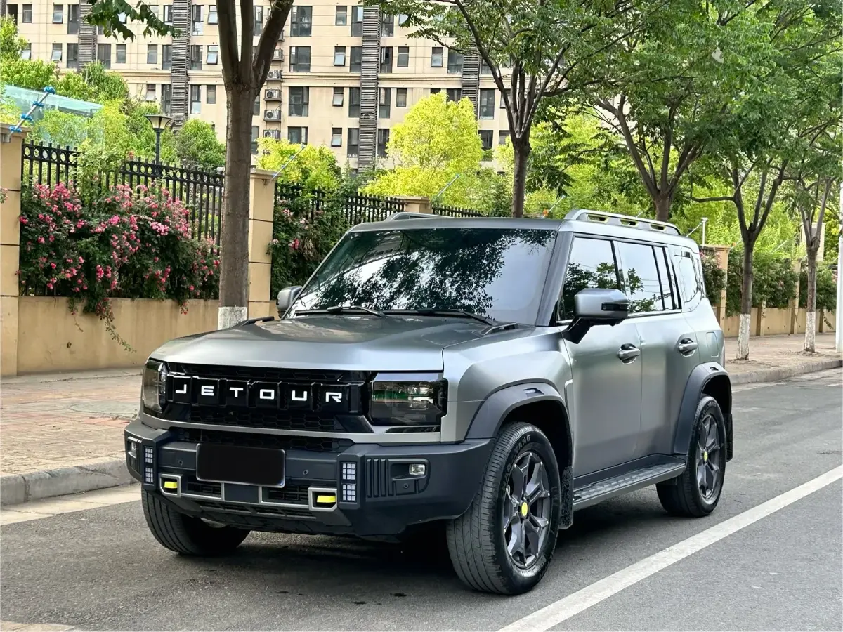 2023 Jetour Traveller 2.0T 254HP L4 7DCT