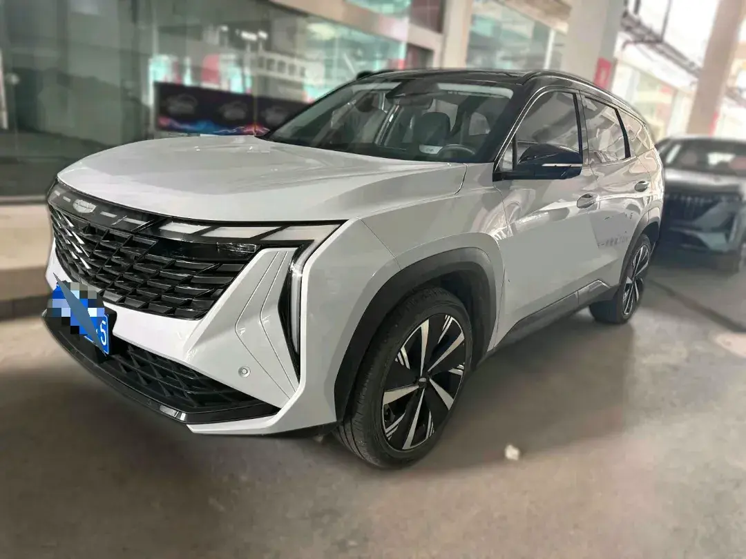 2024 Geely StarRay 1.5T 181HP L4 7DCT