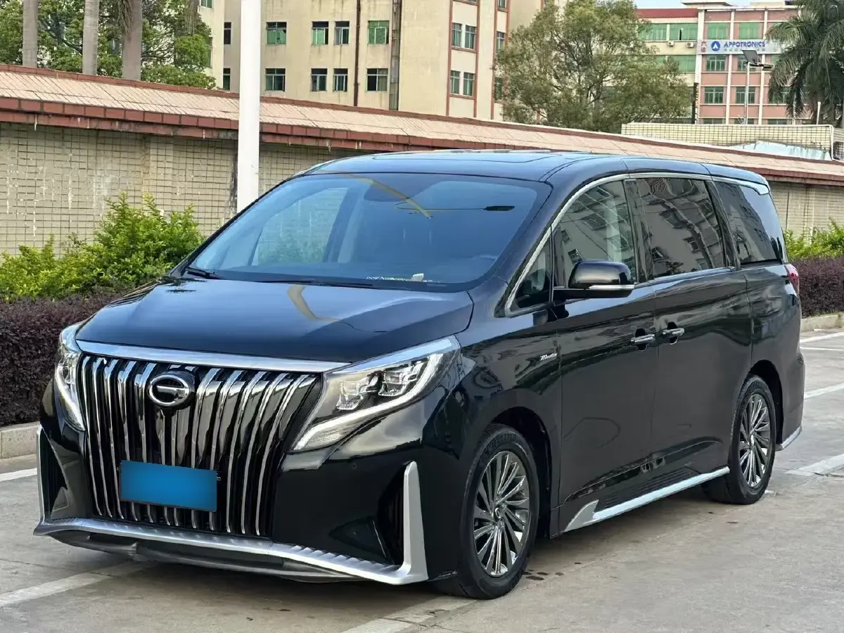 2021 GAC Trumpchi M8 2.0T 252HP L4 8AT