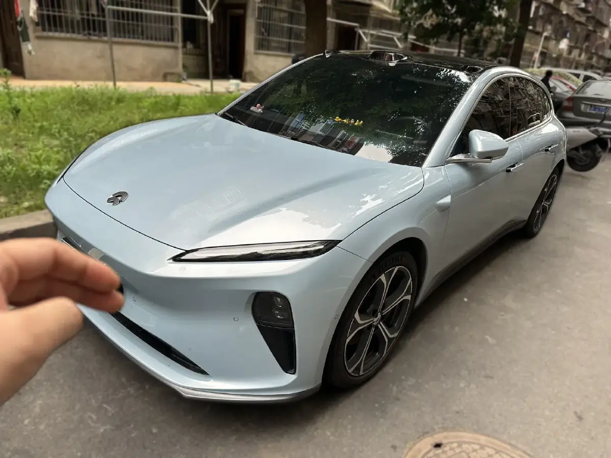2024 NIO ET5T BEV 75KWH