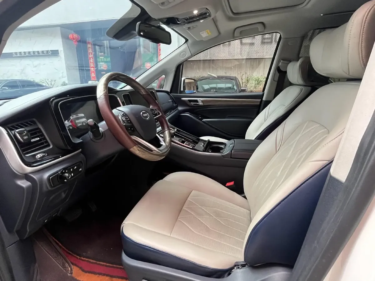 2021 GAC Trumpchi M8 2.0T 252HP L4 8AT,autocango,china used car exporter,china ev exporter,chinese used car exporter,chinese used ev exporter