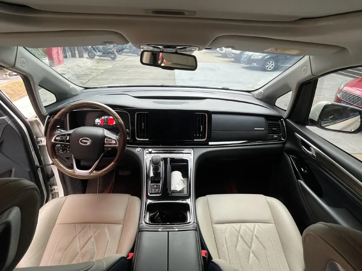 2021 GAC Trumpchi M8 2.0T 252HP L4 8AT,autocango,china used car exporter,china ev exporter,chinese used car exporter,chinese used ev exporter