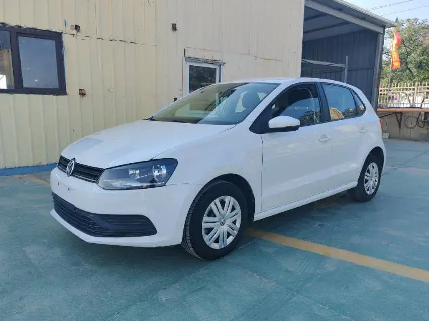 2016 Volkswagen Polo 1.4L 90HP L4 6AT