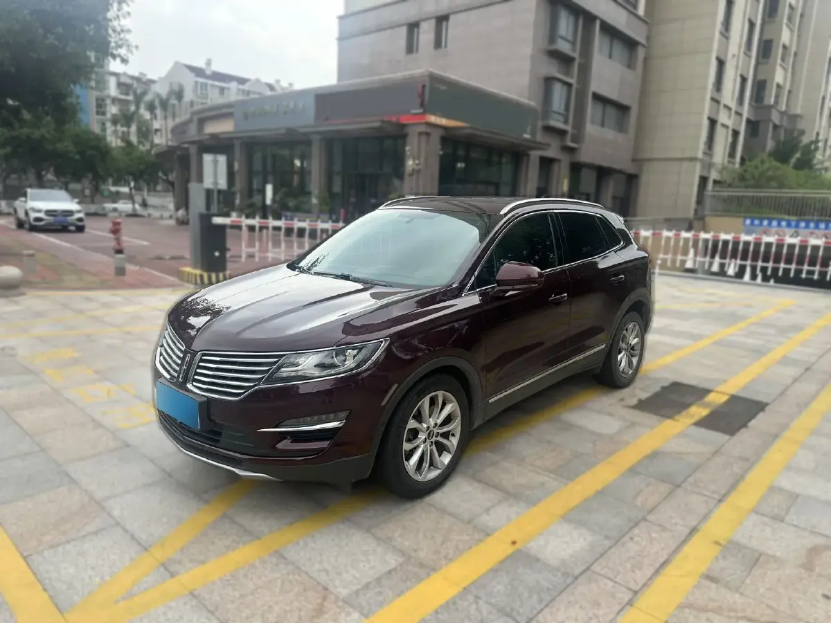 2016 Lincoln MKC 2.0T 203HP L4 6AT