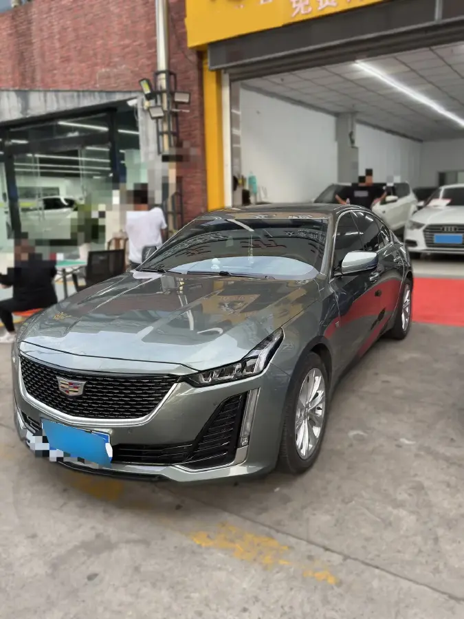 2022 Cadillac CT5 2.0T 237HP L4 10AT