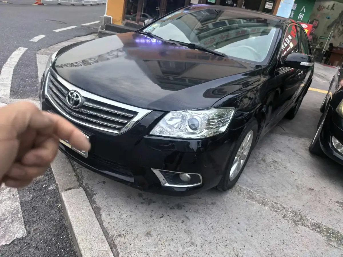 2010 Toyota Camry 2.0L 147HP L4 4AT