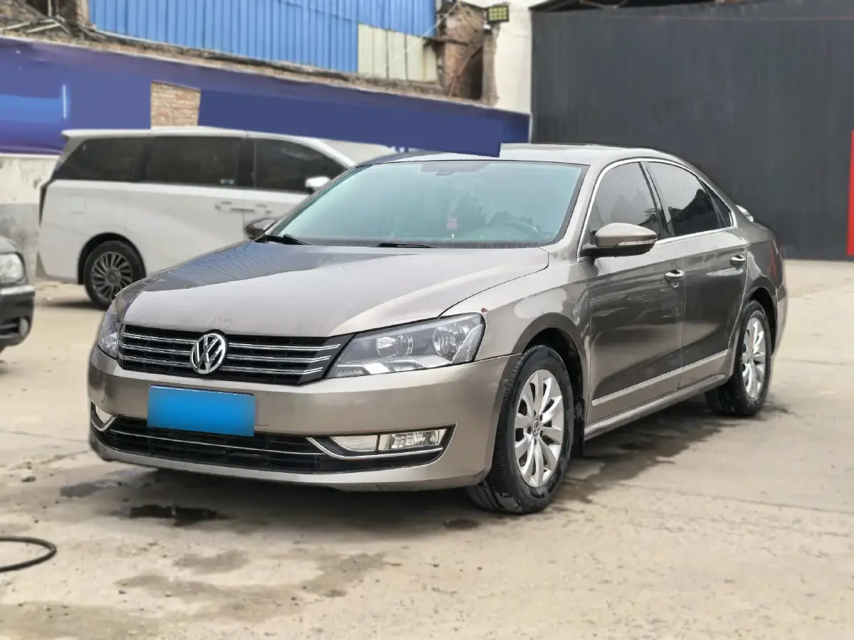 2011 Volkswagen Passat 1.8T 160HP L4 7DCT