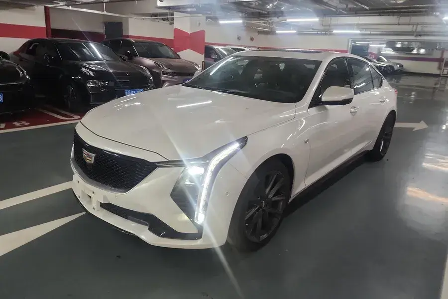 2024 Cadillac CT5 2.0T 237HP L4 10AT