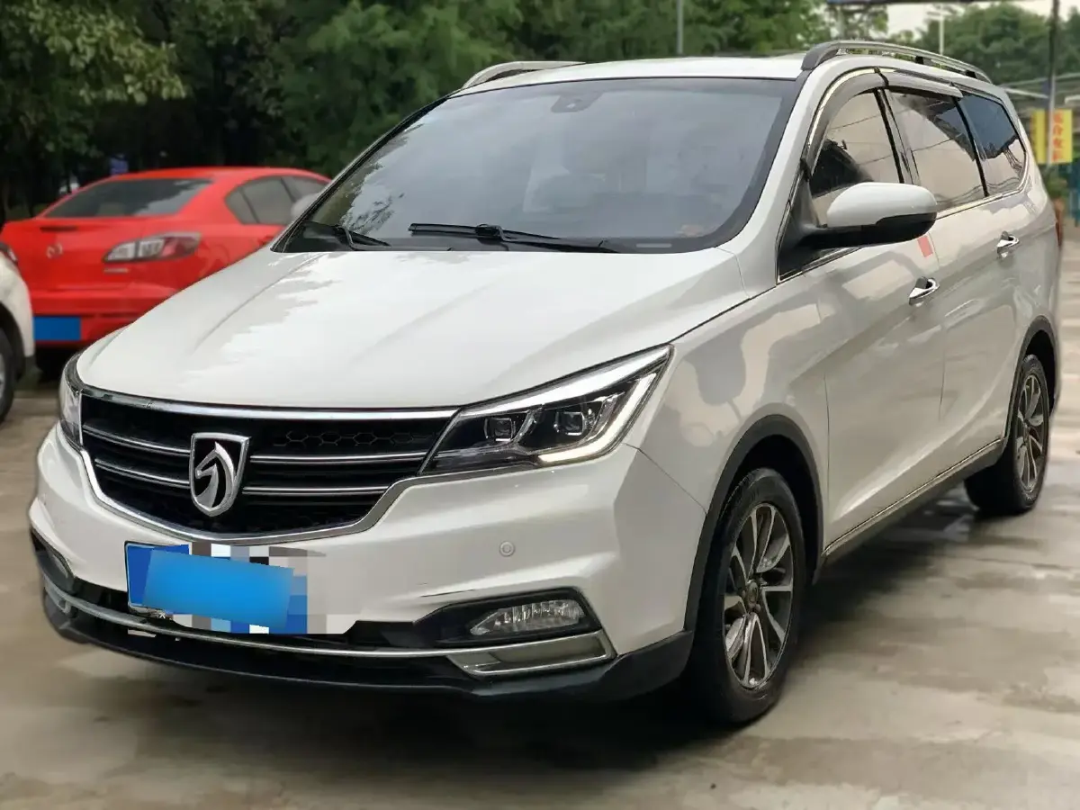 2017 BaoJun 730 1.5T 150HP L4 6MT