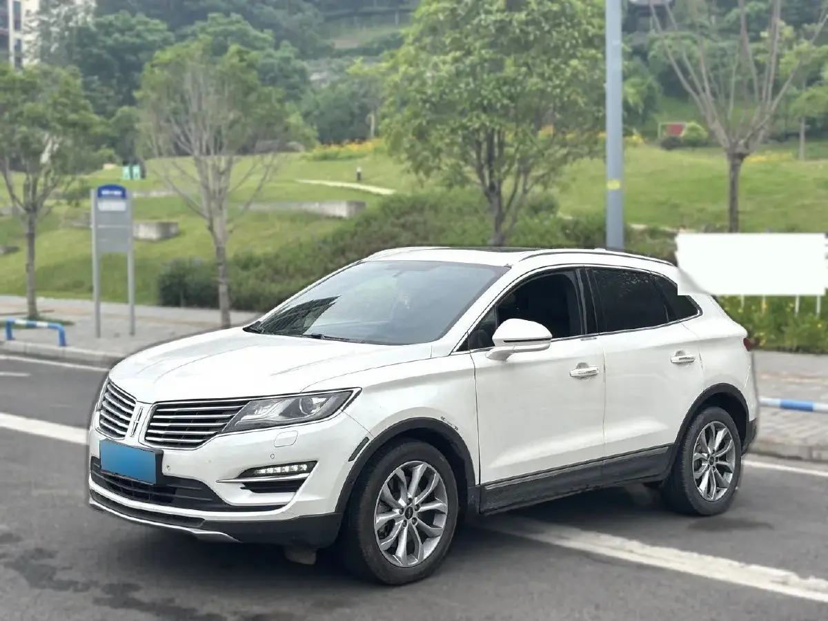 2016 Lincoln MKC 2.0T 203HP L4 6AT