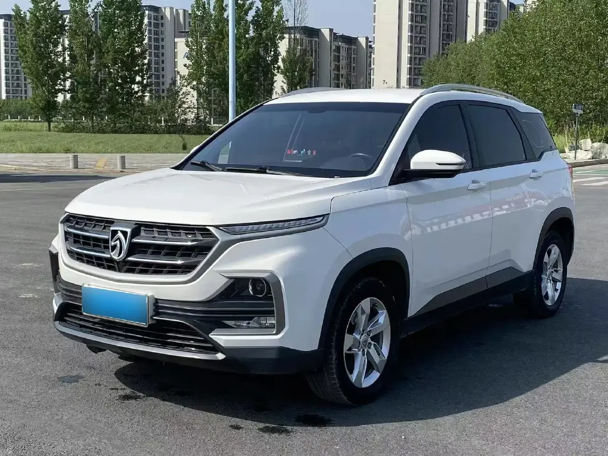2018 BaoJun 530 1.5T 150HP L4 6MT