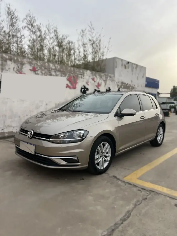 2018 Volkswagen Golf 1.4T 131HP L4 5MT