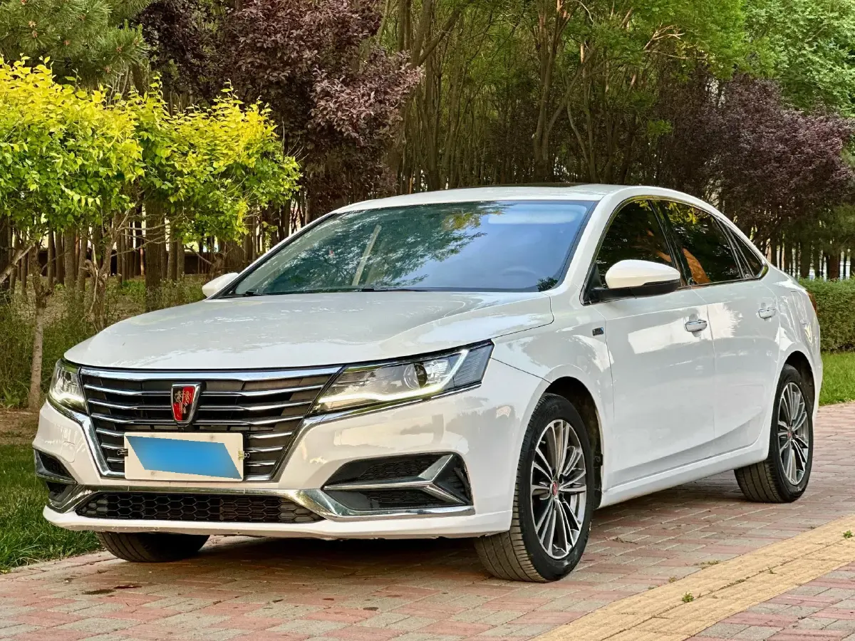 2020 Roewe i6 1.6L 125HP L4 CVT