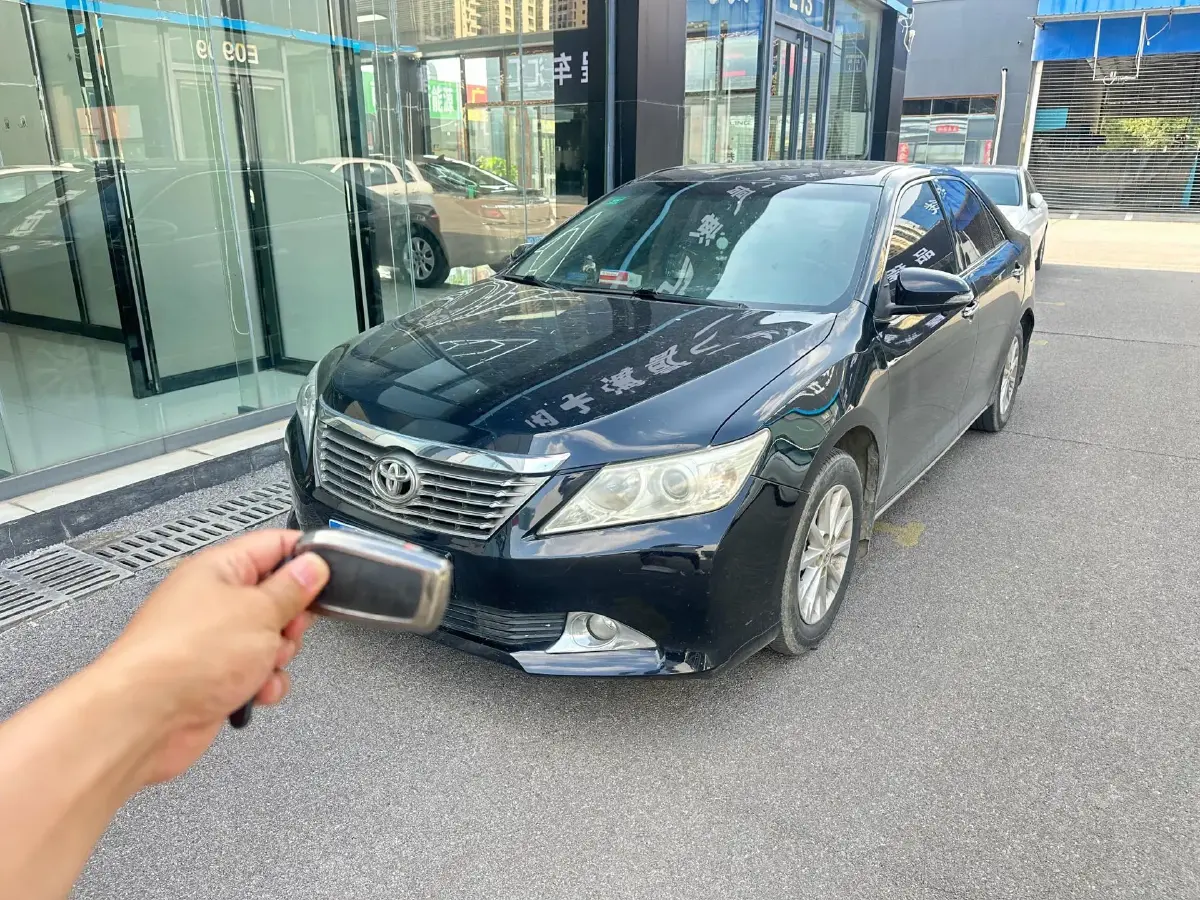 2013 Toyota Camry 2.0L 148HP L4 4AT