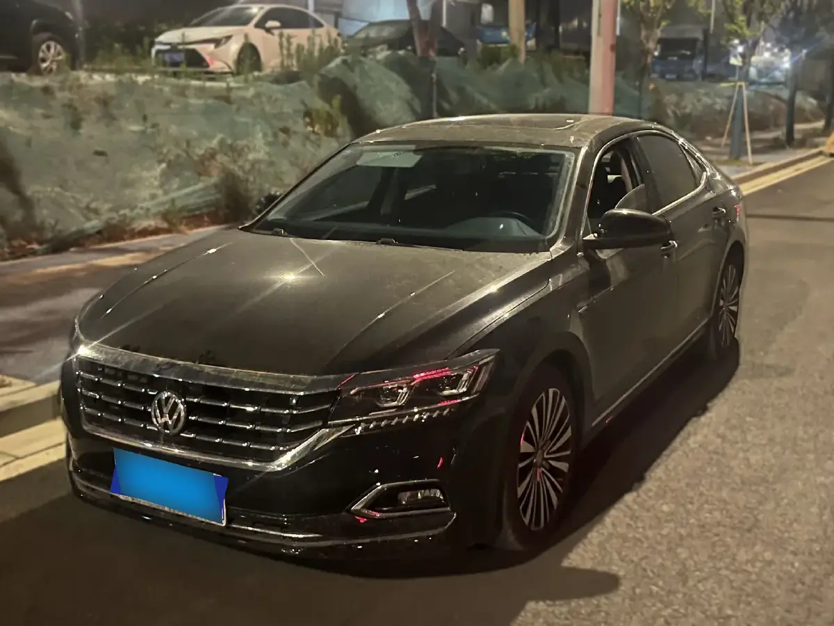 2019 Volkswagen Passat 2.0T 186HP L4 7DCT