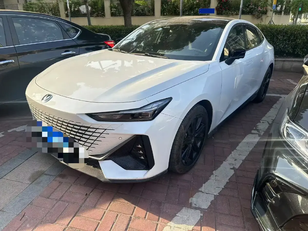 2024 ChangAn UNI-V 1.5T 188HP L4 7DCT