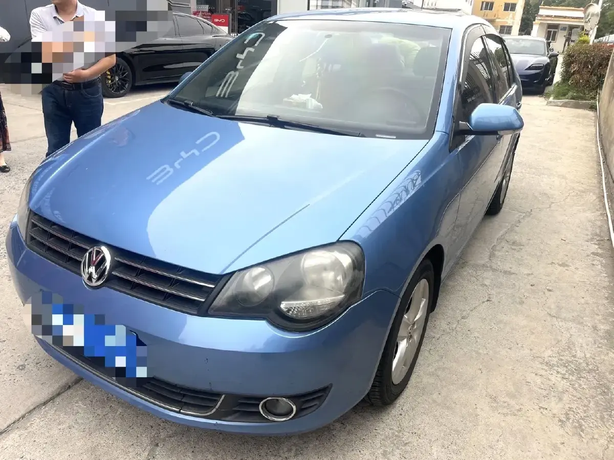 2011 Volkswagen Polo 1.6L 105HP L4 5MT