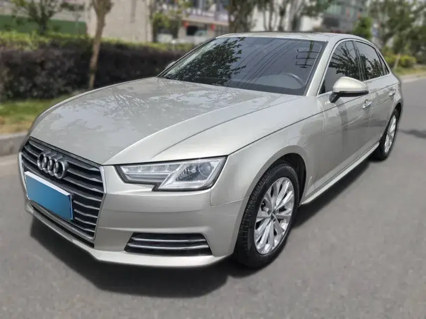 2017 Audi A4L 2.0T 190HP L4 7DCT