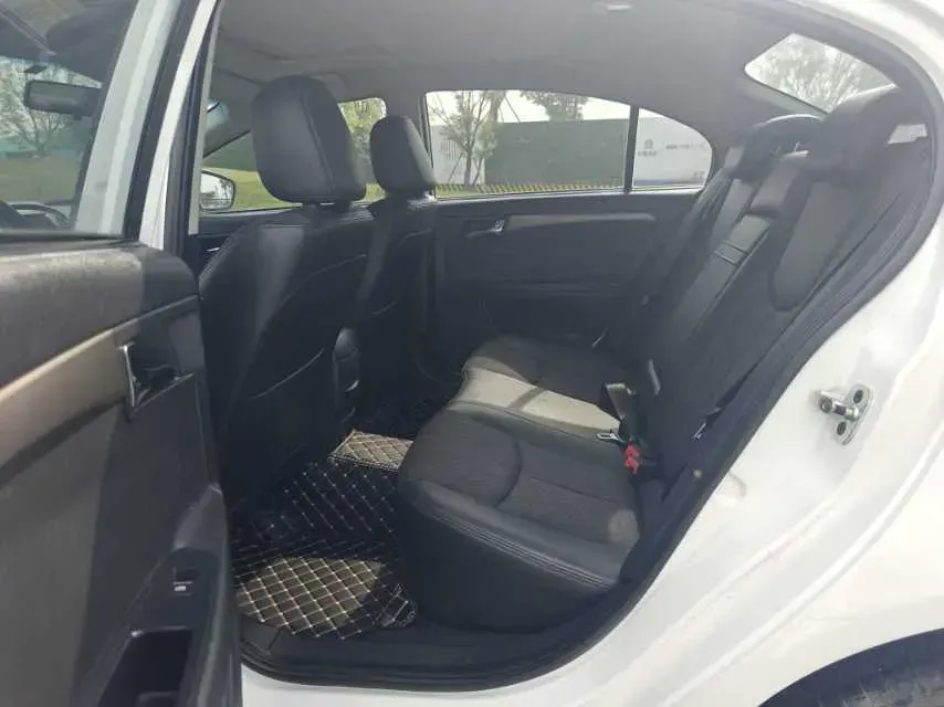 2014 Roewe 350 1.5L 109HP L4 5MT,autocango,china used car exporter,china ev exporter,chinese used car exporter,chinese used ev exporter