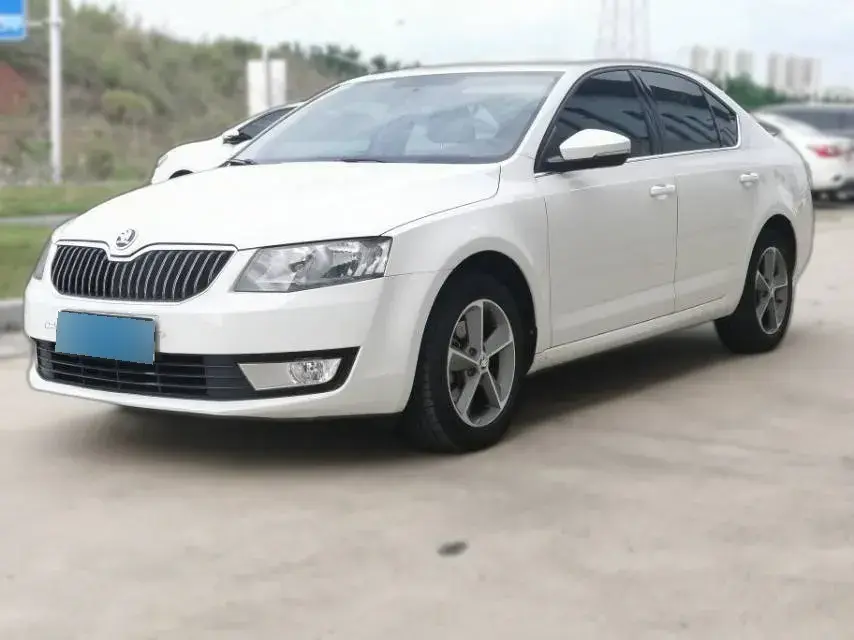 2015 Skoda Octavia 1.6L 110HP L4 6AT