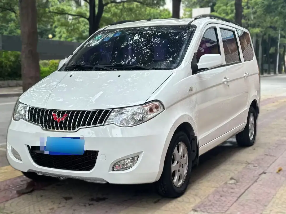 2014 WuLing HongGuang 1.5L 112HP L4 5MT