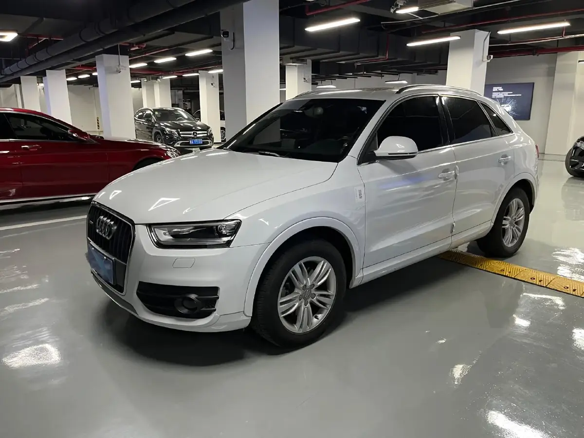 2015 Audi Q3 2.0T 170HP L4 7DCT