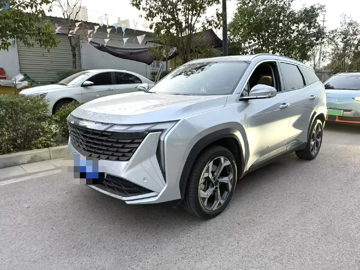 2024 Geely StarRay 1.5T 181HP L4 7DCT