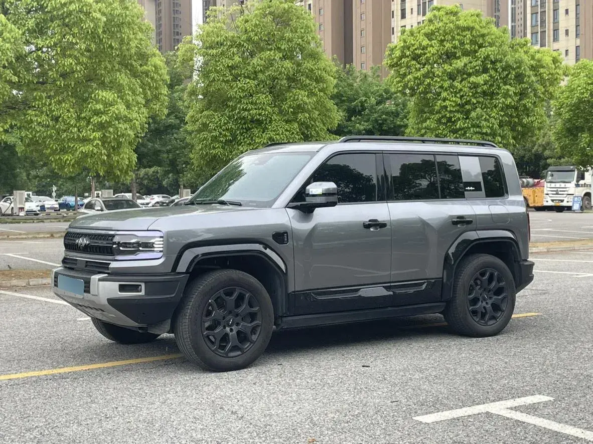 2023 FangChengBao Bao 5 1.5T 194HP L4 E-CVT PHEV 31.8KWH