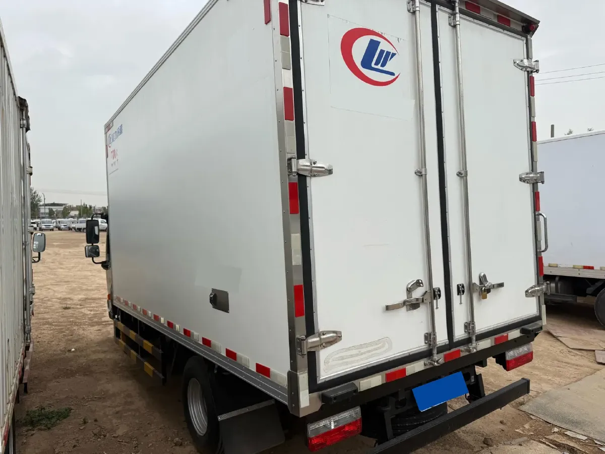 2023 BAW Jingka T7 2.0L 133HP L4 5MT,autocango,china used car exporter,china ev exporter,chinese used car exporter,chinese used ev exporter