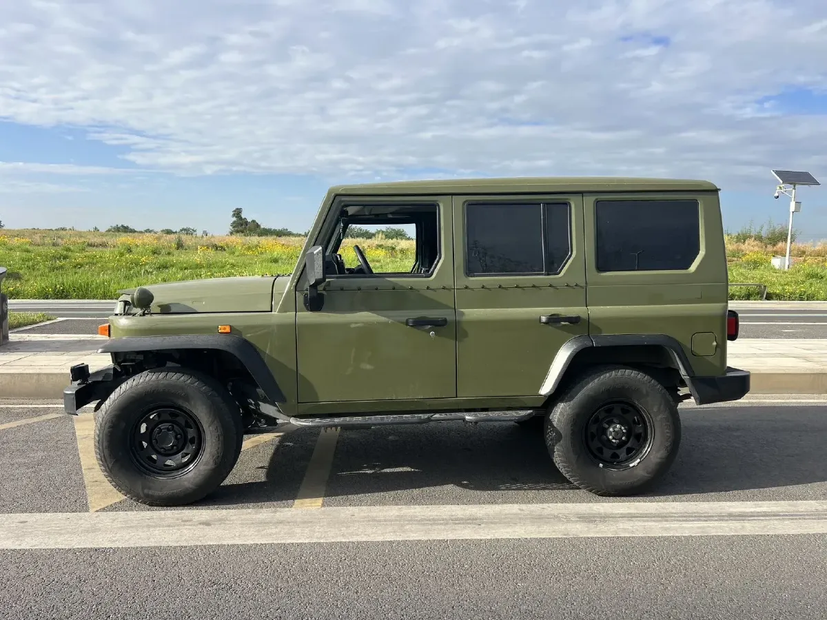 2023 BAW 212 2.4T 211HP L4 6MT,autocango,china used car exporter,china ev exporter,chinese used car exporter,chinese used ev exporter